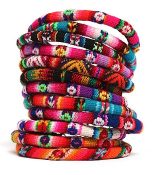 Armreifen aus Aguayo-Stoff Armreifen aus Aguayo-Stoff